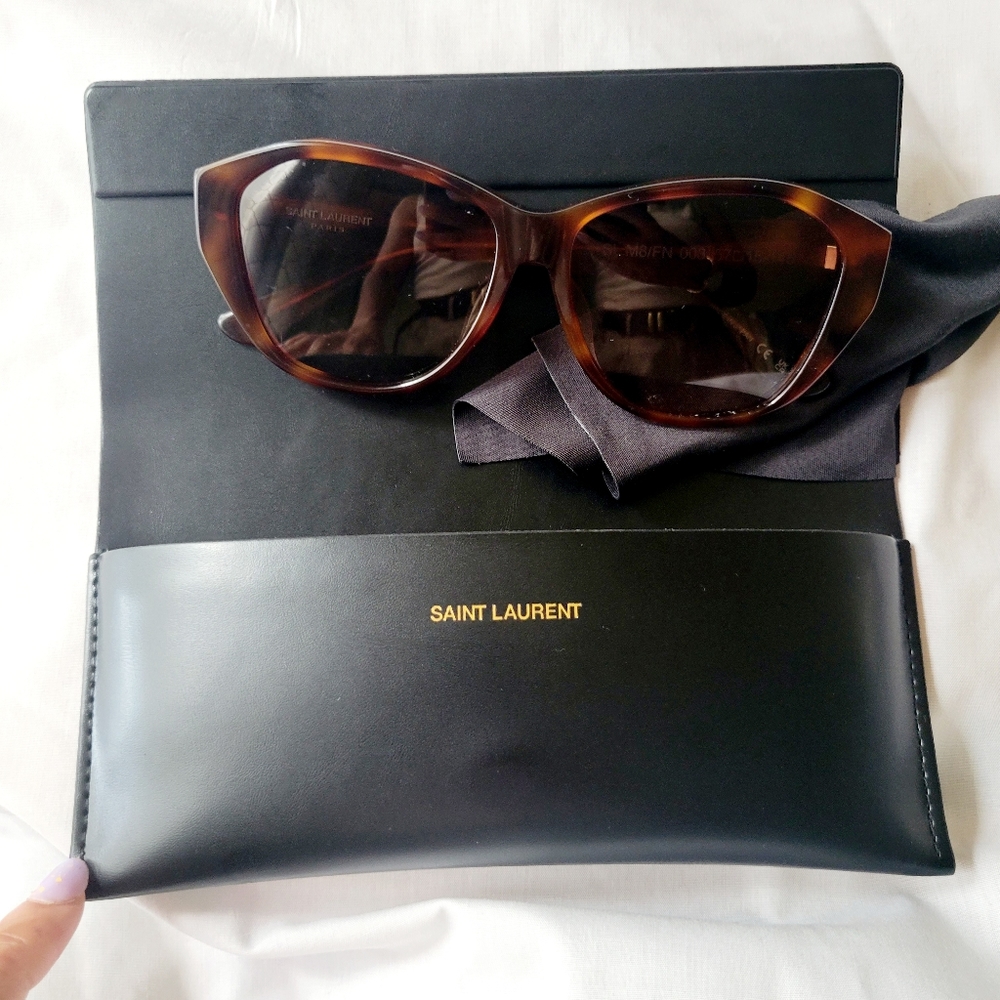 Auth Saint Laurent Brown Tortoiseshell Sunglasses - Picture 8 of 8